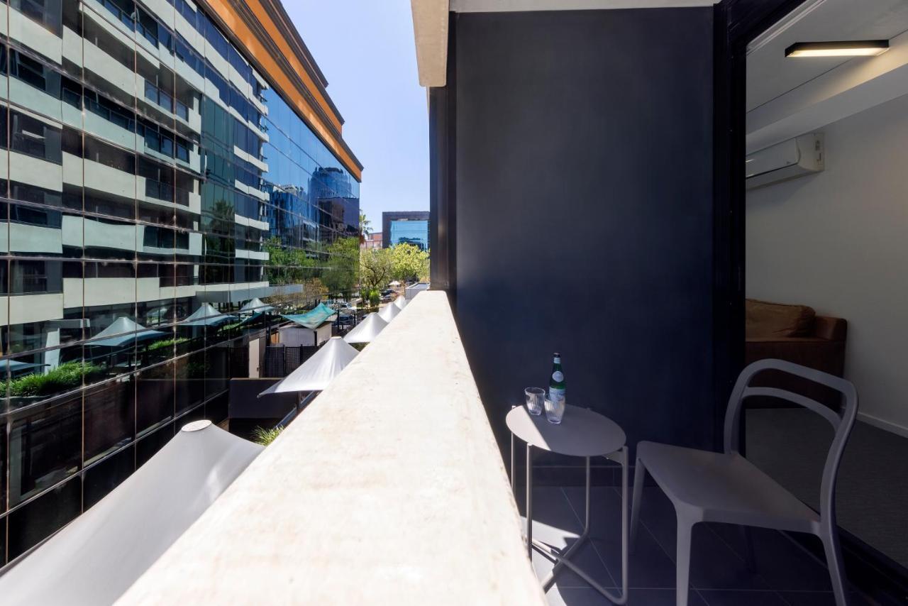 Oaks Melbourne St Kilda Road Hotel Exterior photo